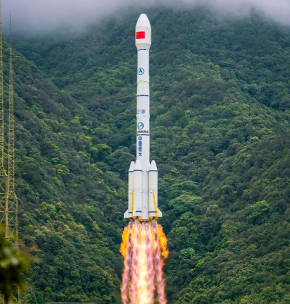 1616404381142598.jpg 北斗全球组网卫星发射架涂装项目.jpg